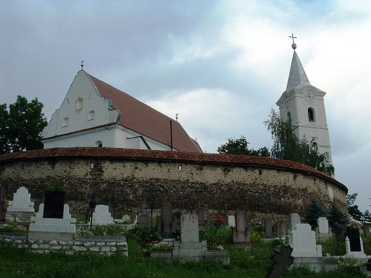 Csíkkarcfalva